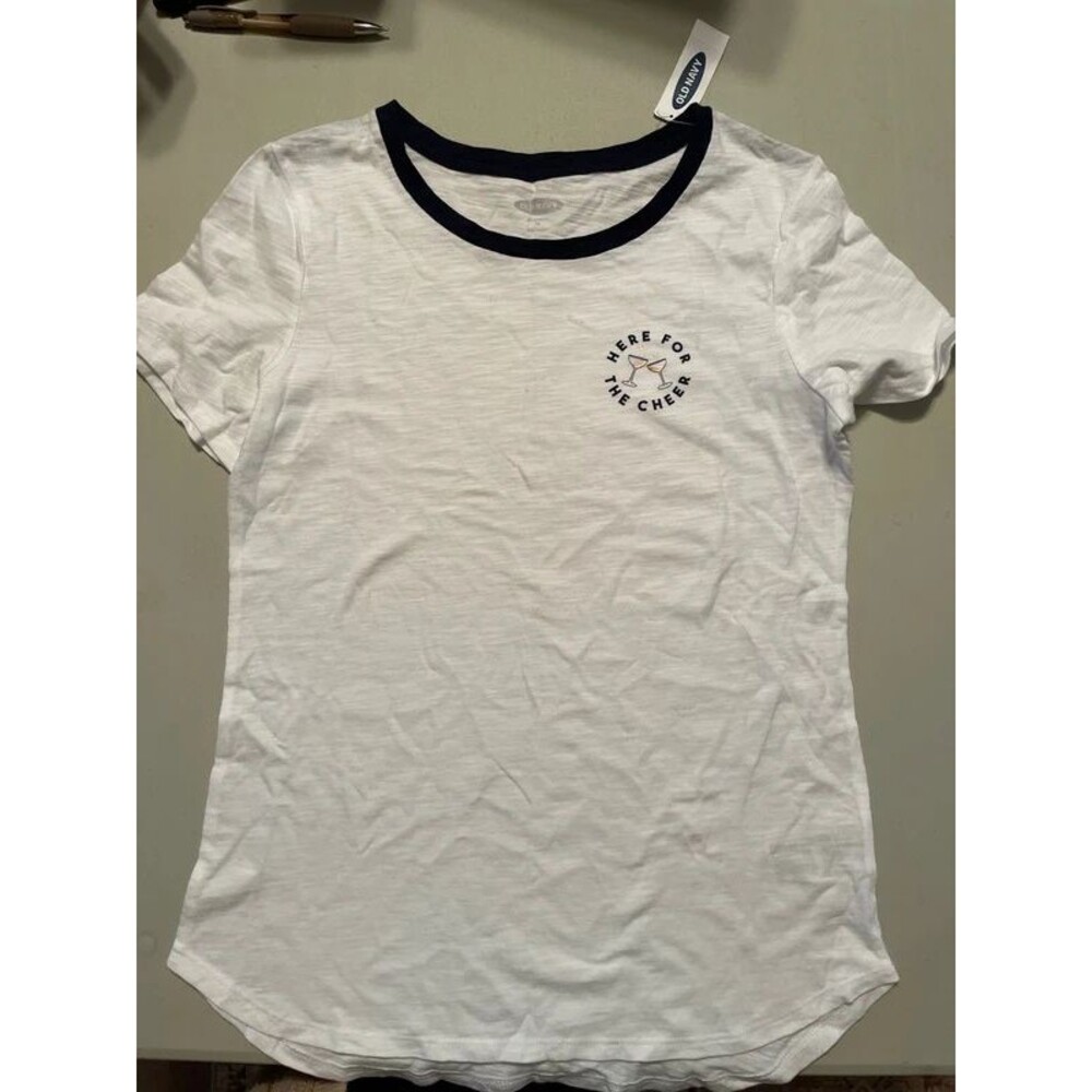 Women’s Old Navy Everywear Short Sleeve tshirt Here for The Cheer
